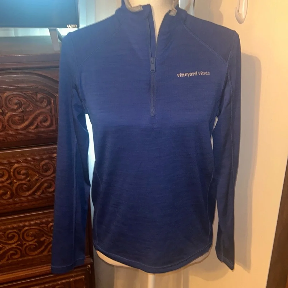 Vineyard Vines blue zipper up pull over, boys size large. - Picture 1 of 6